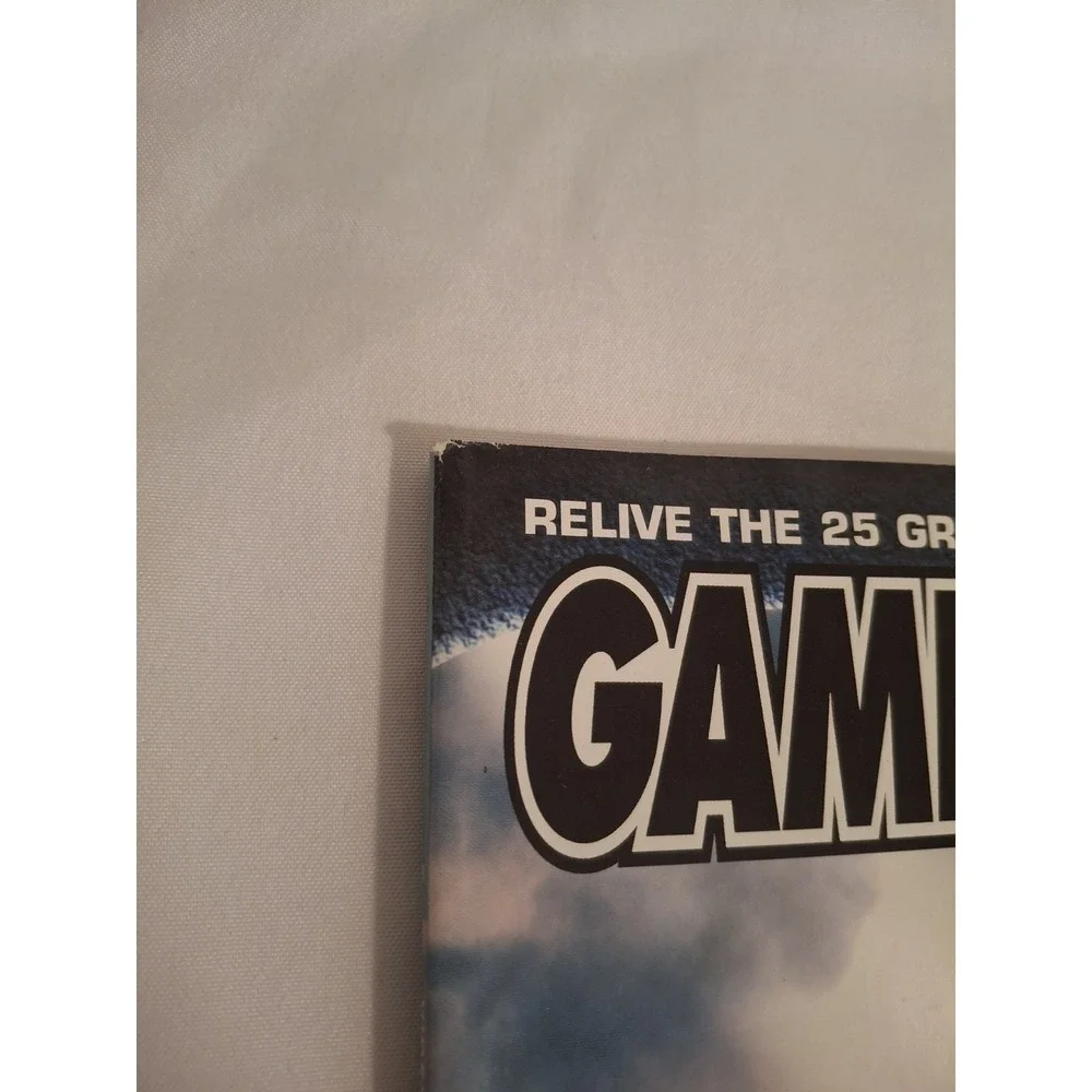 Game Informer Nov 2002 Issue 115 Starcraft Ghost Resident Evil Zero Ad Vice City